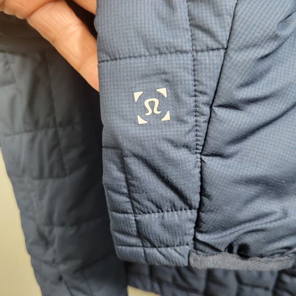 Lululemon Sky Loft Quilted Primaloft Insulated  Blue Quilted  Jacket 11126-1251 - Picture 5 of 7